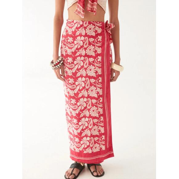 MAISON HOTEL Dresses & Skirts - NEW MAISON HOTEL women's marina skirt in tabasco